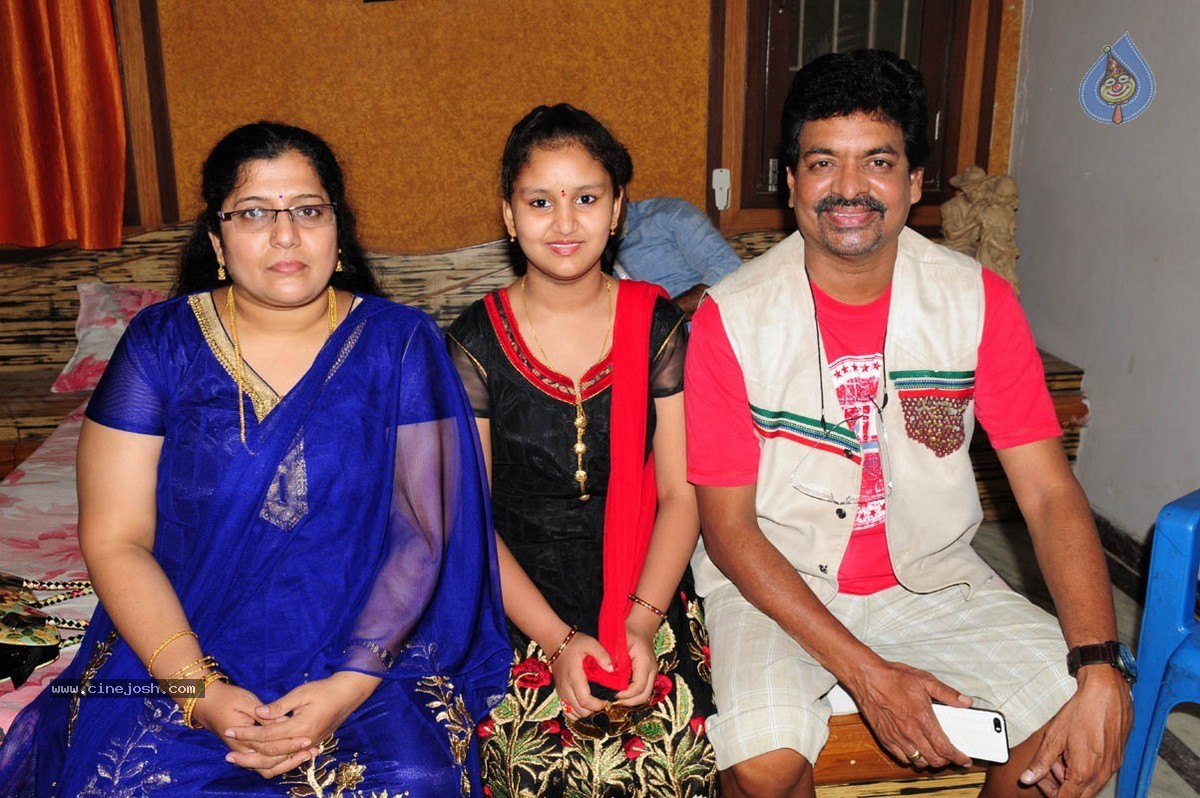 Taravata Katha Stills n Posters - 58 / 118 photos