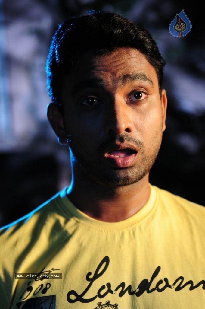 Taravata Katha Stills n Posters - 60 / 118 photos