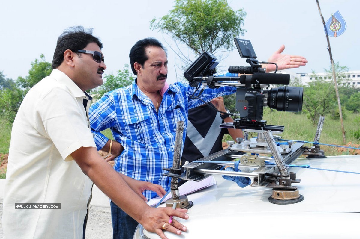 Taravata Katha Stills n Posters - 76 / 118 photos