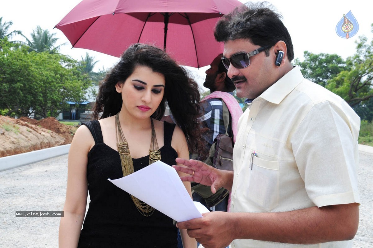 Taravata Katha Stills n Posters - 87 / 118 photos