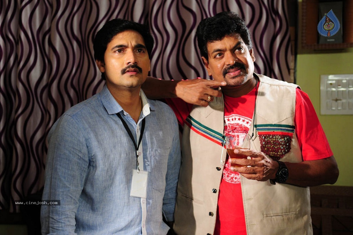 Taravata Katha Stills n Posters - 105 / 118 photos