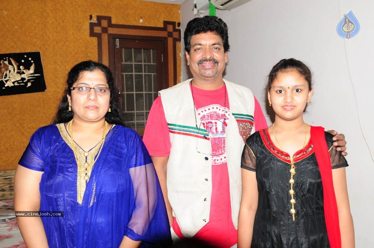 Taravata Katha Stills n Posters - 109 / 118 photos