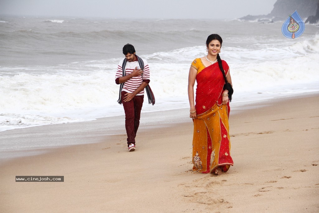 Teeyani Kalavo Movie Stills - 1 / 40 photos