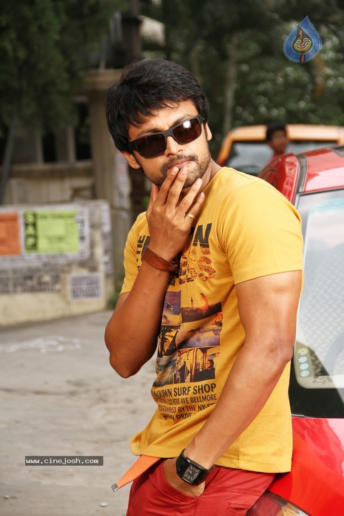 Teeyani Kalavo Movie Stills - 4 / 40 photos