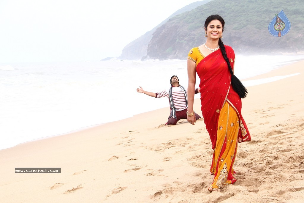 Teeyani Kalavo Movie Stills - 40 / 40 photos