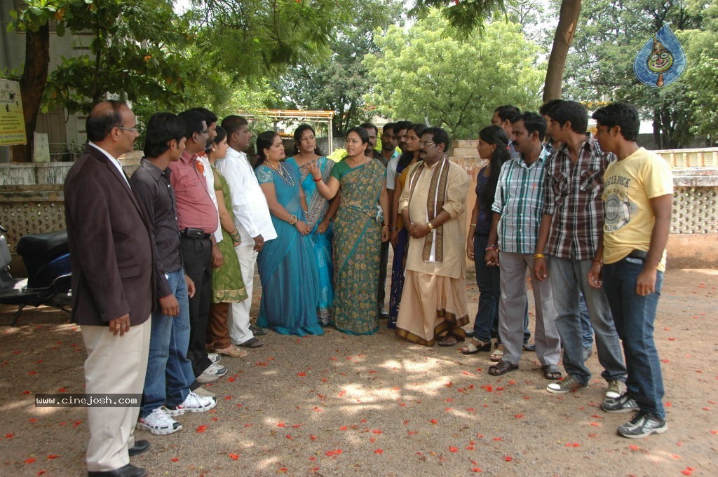 Telangana Vijayam Movie Stills - 97 / 219 photos