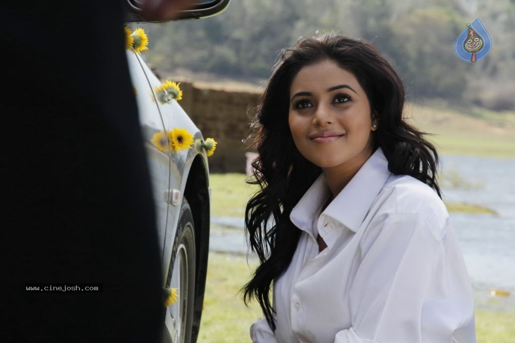 Telugulo Naaku Nachani Padam Prema Photos - 75 / 312 photos