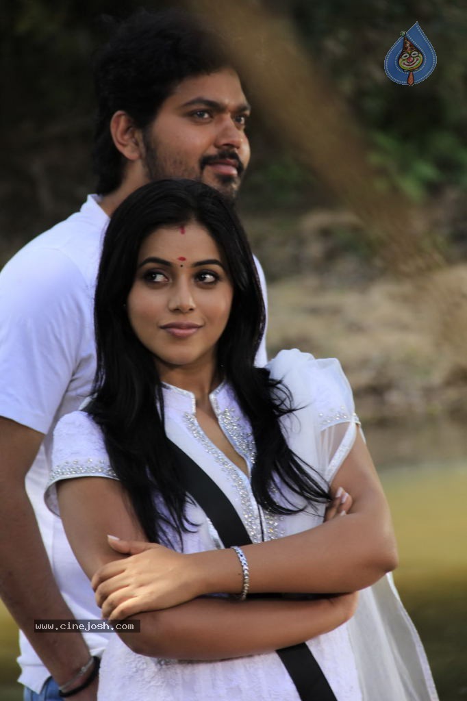 Telugulo Naaku Nachani Padam Prema Photos - 95 / 312 photos