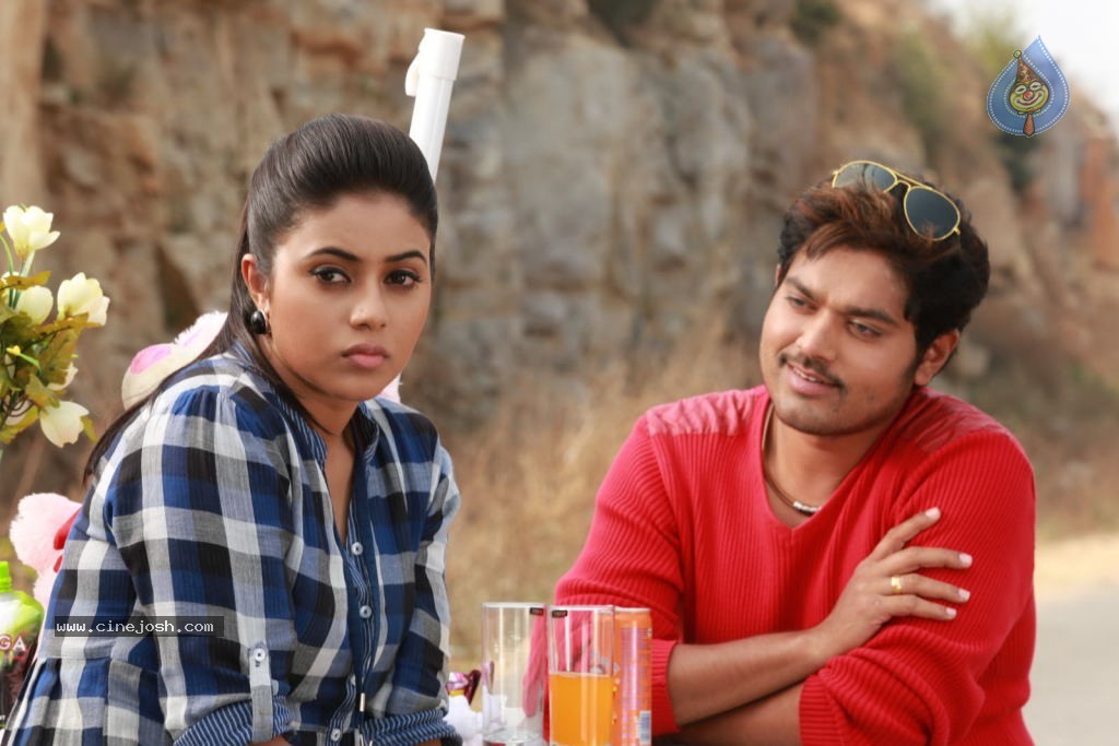 Telugulo Naaku Nachani Padam Prema Photos - 111 / 312 photos