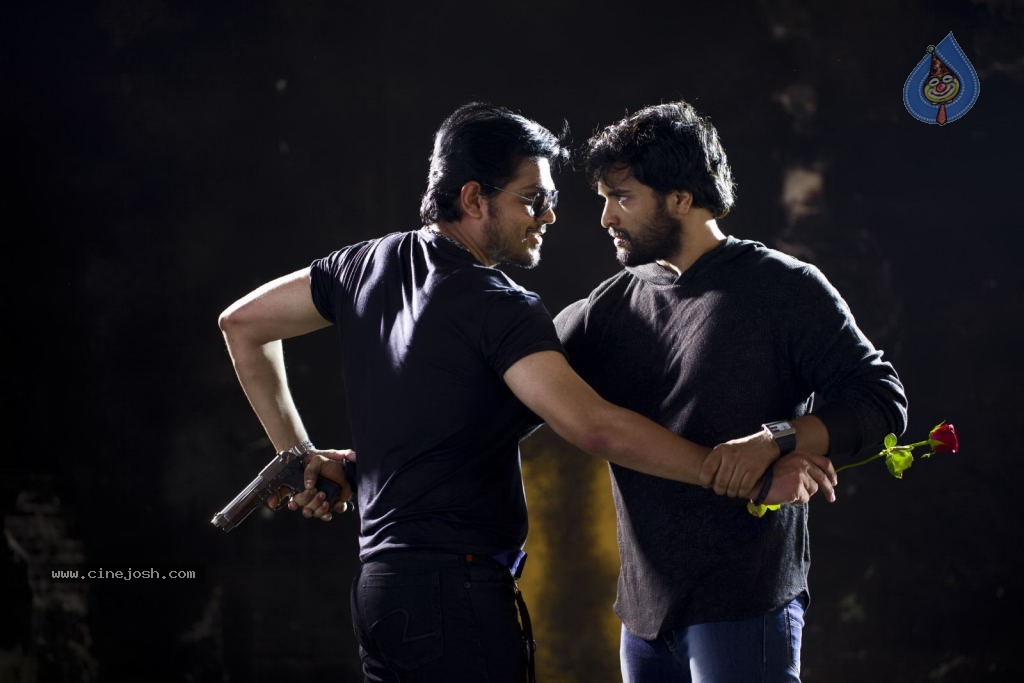 Telugulo Naaku Nachani Padam Prema Photos - 162 / 312 photos