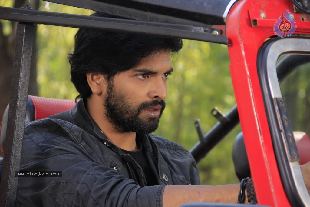 Telugulo Naaku Nachani Padam Prema Photos - 292 / 312 photos