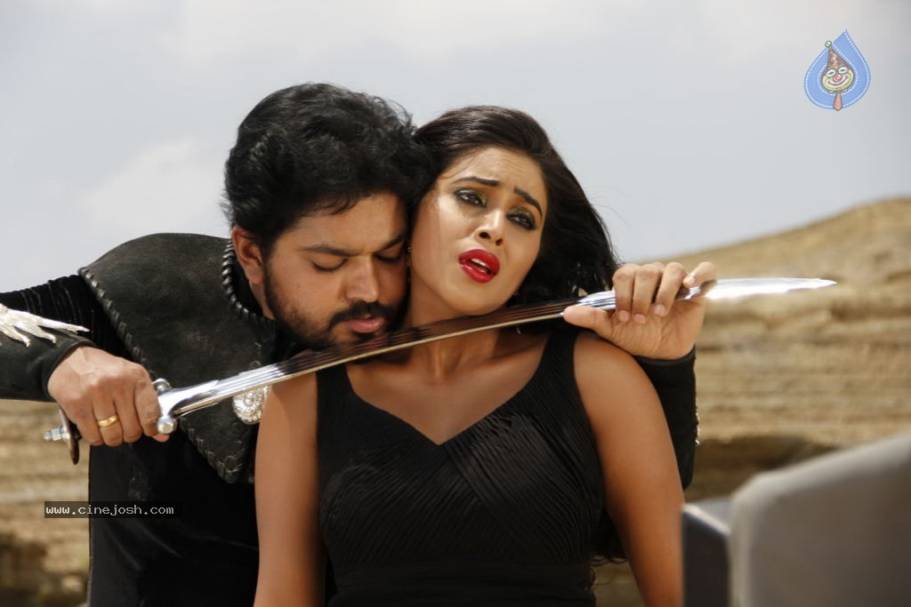 Telugulo Naaku Nachani Padam Prema Photos - 293 / 312 photos
