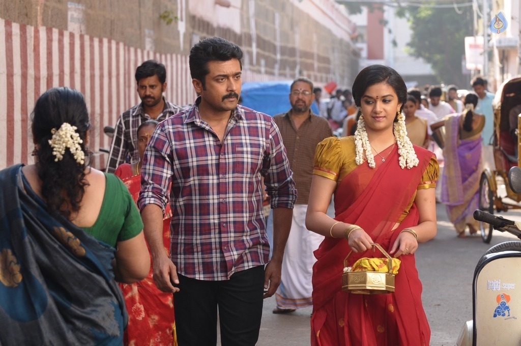Thaana Serndha Kootam Tamil Film Photos - 3 / 5 photos