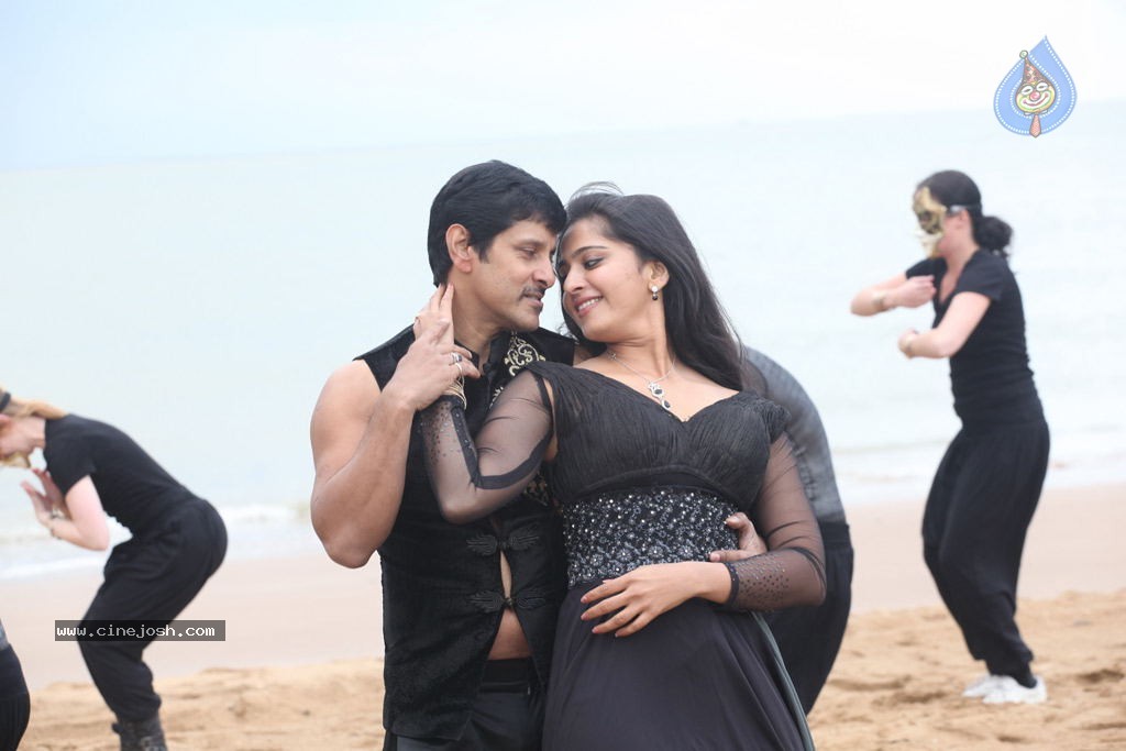 Thaandavam Movie New Stills - 3 / 21 photos