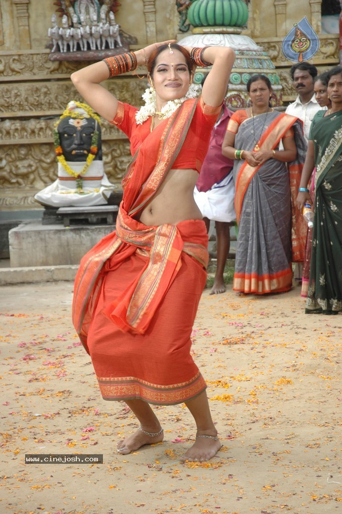 Thalai Keez Tamil Movie Stills - 31 / 44 photos