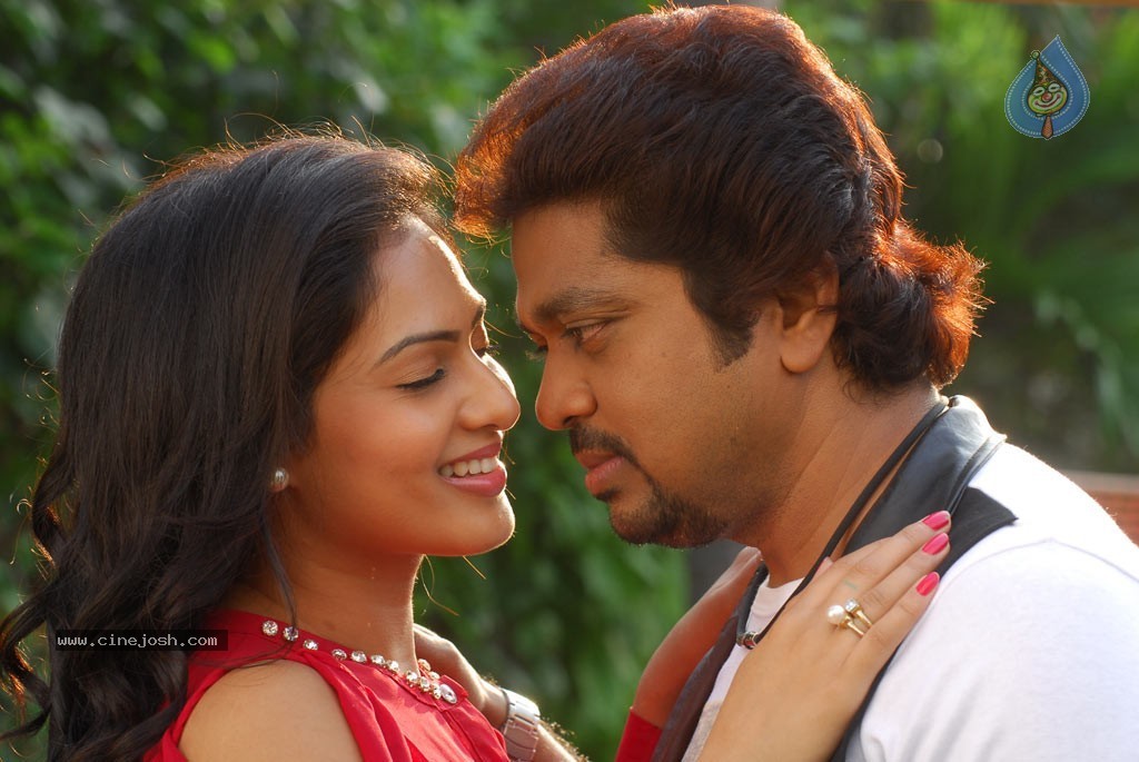 Thalaivan Tamil Movie Stills - 48 / 52 photos