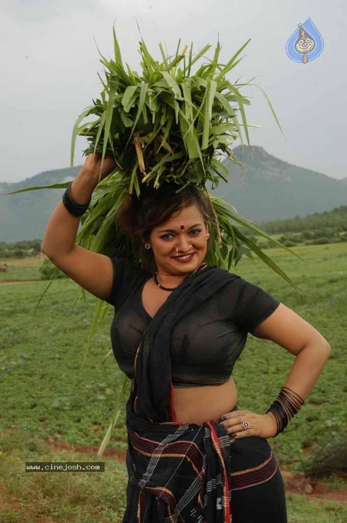 Thalapulla Movie Spicy Stills - 25 / 85 photos