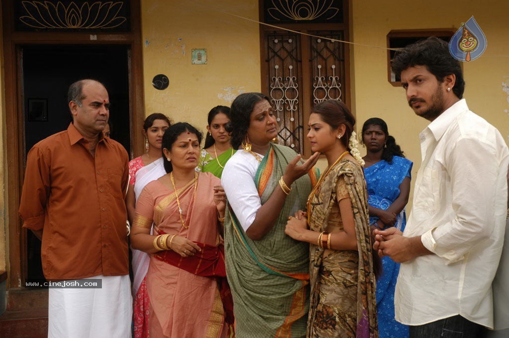 Thalapulla Movie Spicy Stills - 43 / 85 photos