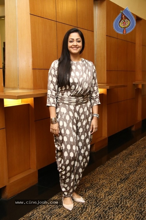 Thambi Team Meet Photos - 3 / 8 photos