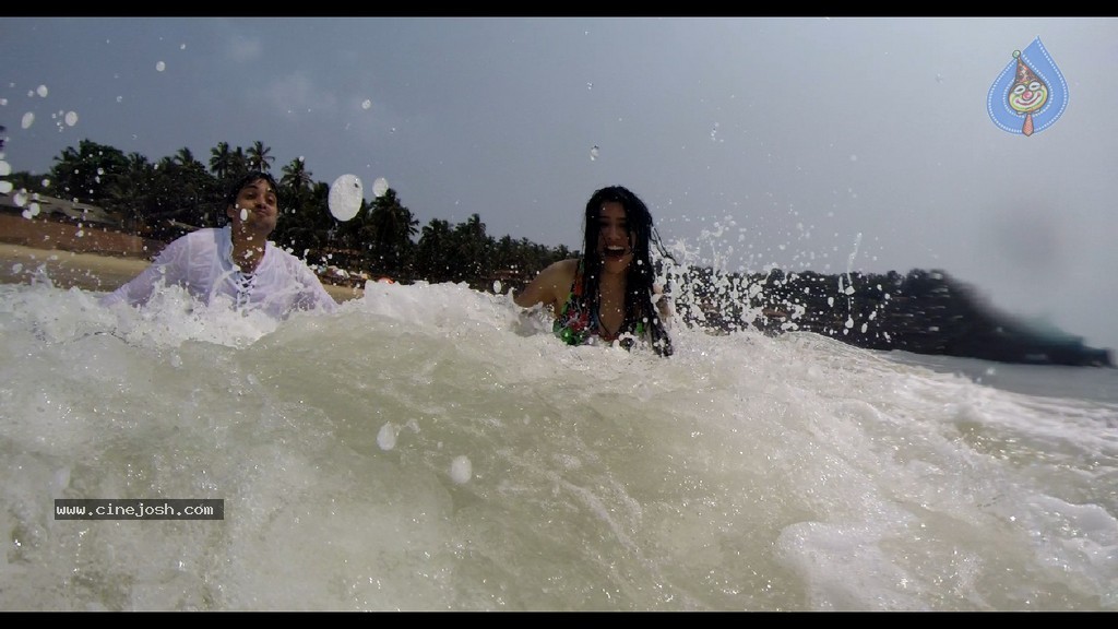 The End Movie Stills n Walls - 18 / 30 photos