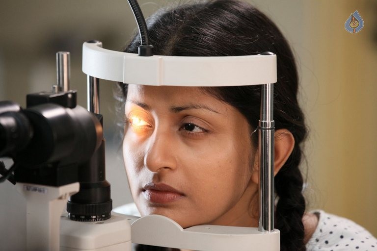 The Eyes Movie Photos - 17 / 55 photos
