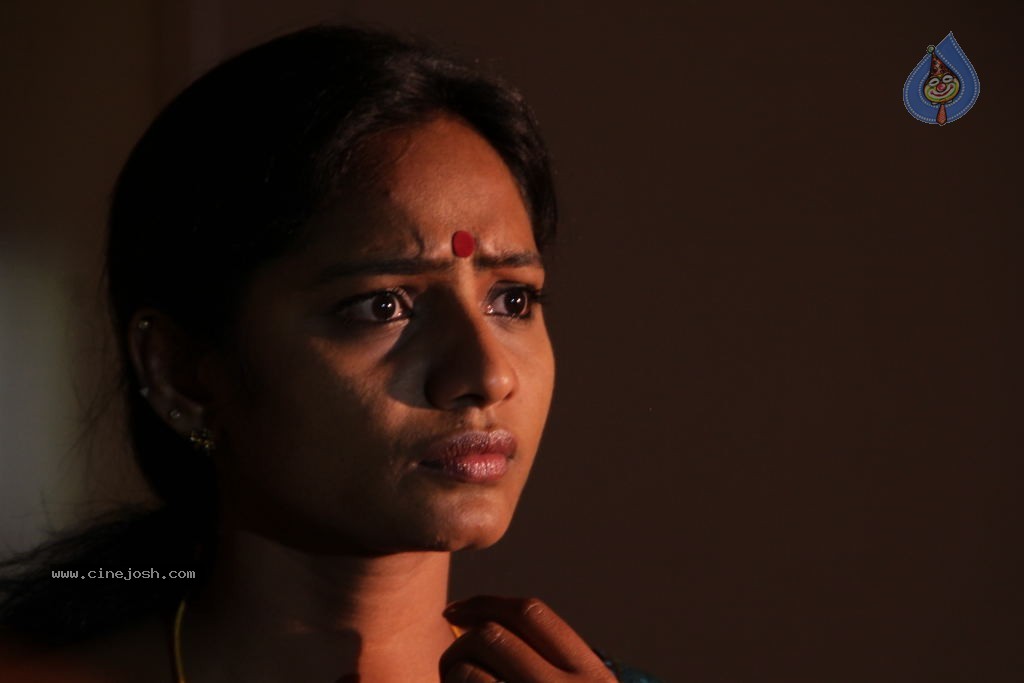 Theatre Lo Naluguru Movie Stills - 22 / 78 photos