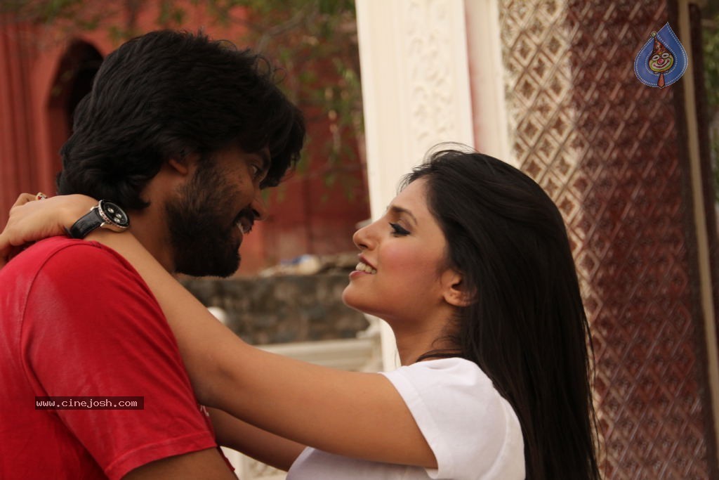 Theatre Lo Naluguru Movie Stills - 51 / 78 photos