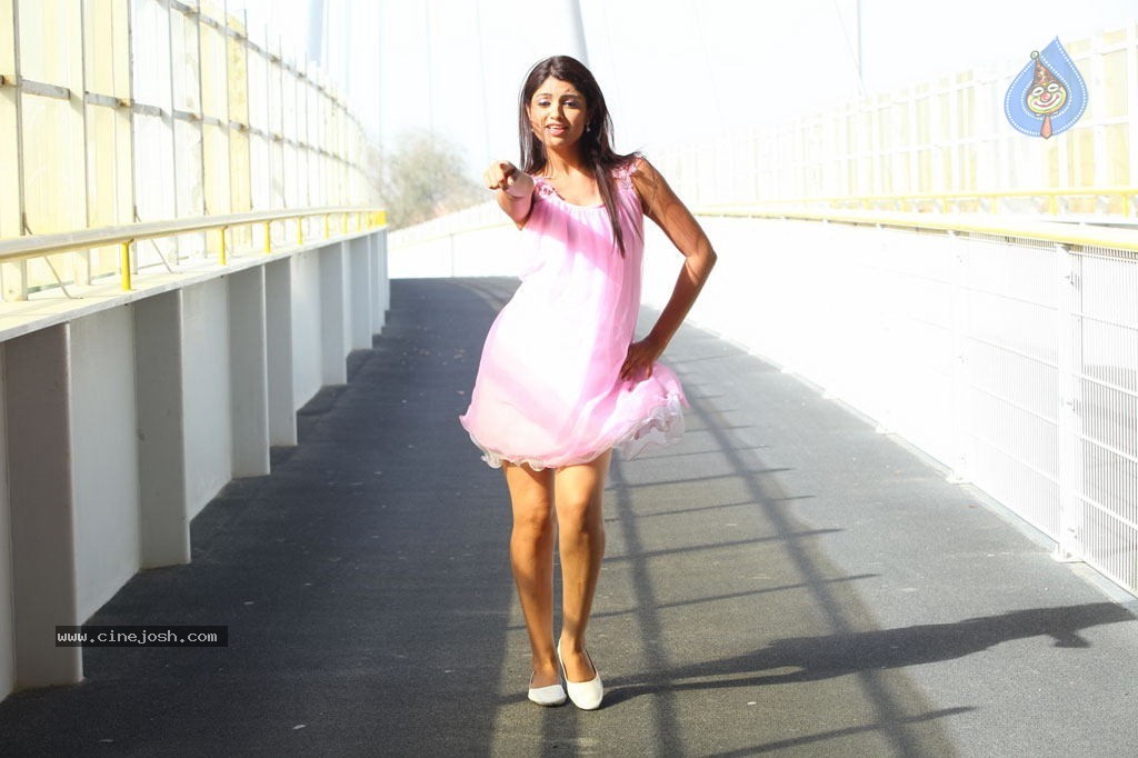 Thigar Tamil Movie Stills - 30 / 44 photos