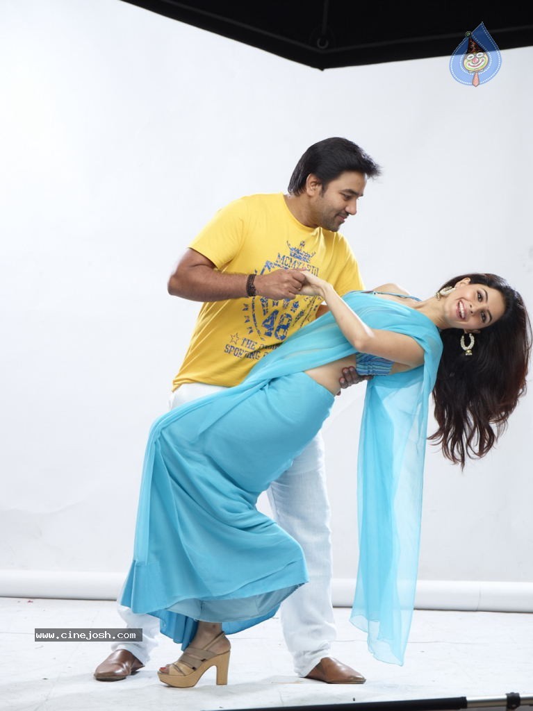 Thillu Mullu Tamil Movie New Stills - 18 / 26 photos