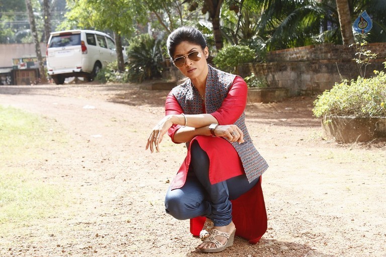Thiraikku Varatha Kathai Tamil Movie Photos - 40 / 60 photos