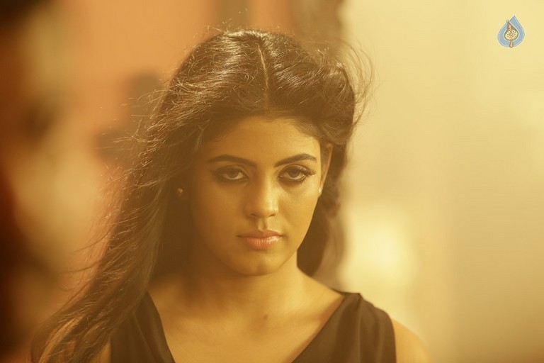 Thiraikku Varatha Kathai Tamil Movie Photos - 45 / 60 photos