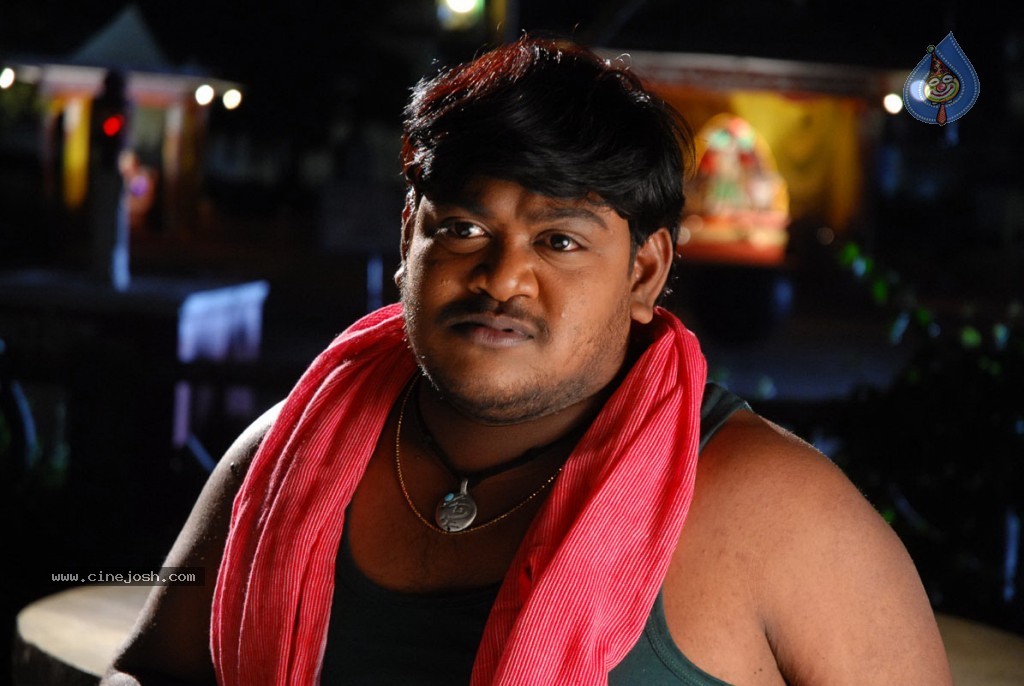 Thirudan Police Tamil Movie Stills - 24 / 45 photos