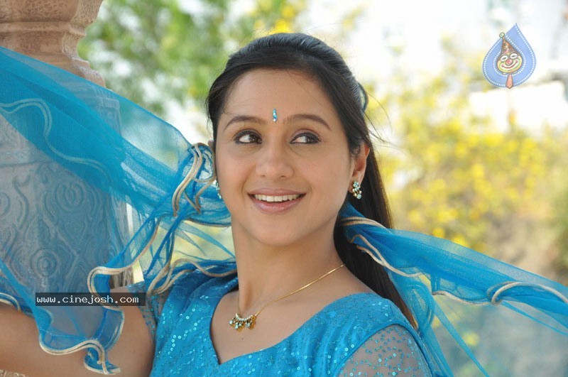 Thirumathi Thamizh Tamil Movie Stills - 10 / 70 photos