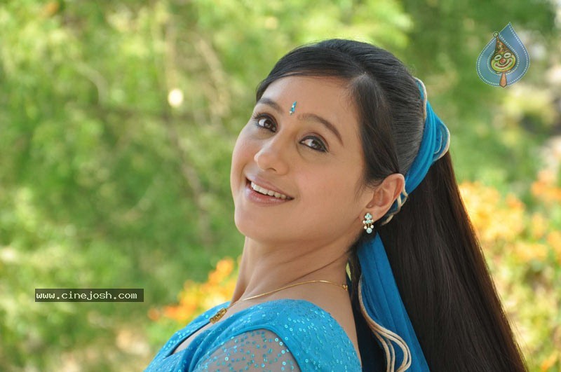 Thirumathi Thamizh Tamil Movie Stills - 27 / 70 photos