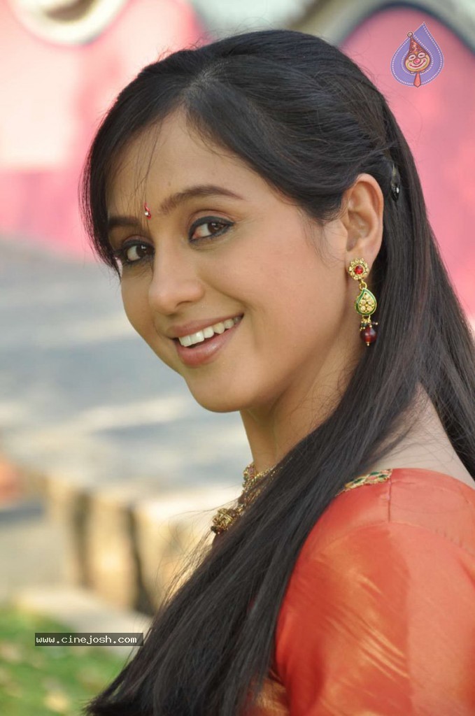 Thirumathi Thamizh Tamil Movie Stills - 53 / 70 photos