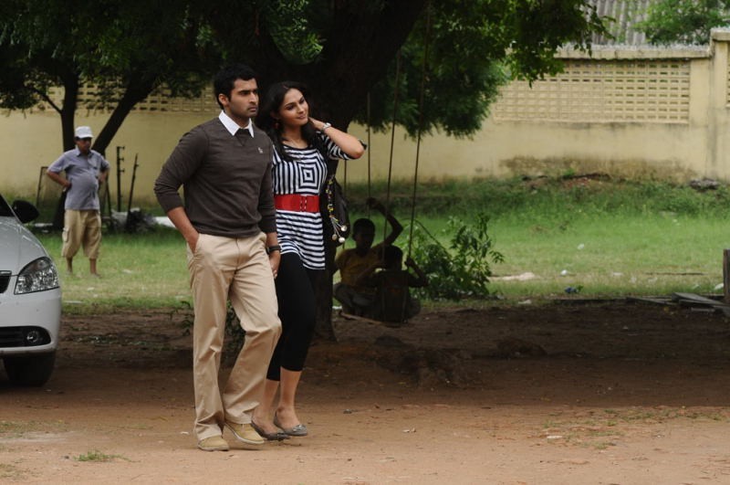 Thiruppangal Tamil Movie Hot Stills - 8 / 32 photos