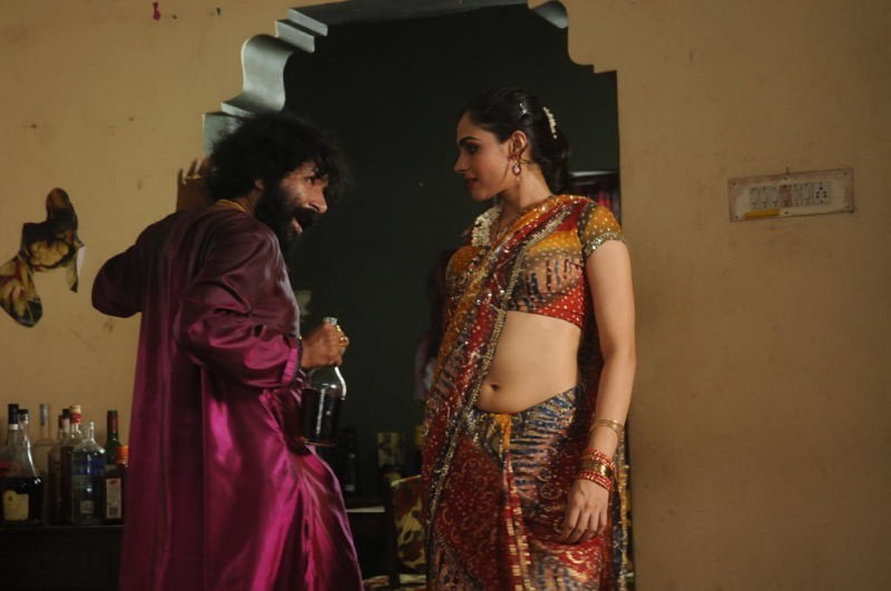 Thiruppangal Tamil Movie Hot Stills - 15 / 32 photos
