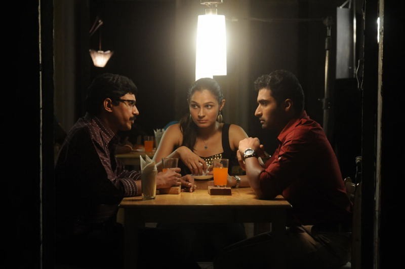 Thiruppangal Tamil Movie Hot Stills - 28 / 32 photos