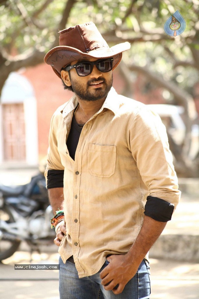 Thiruttu VCD Tamil Movie Stills - 3 / 67 photos