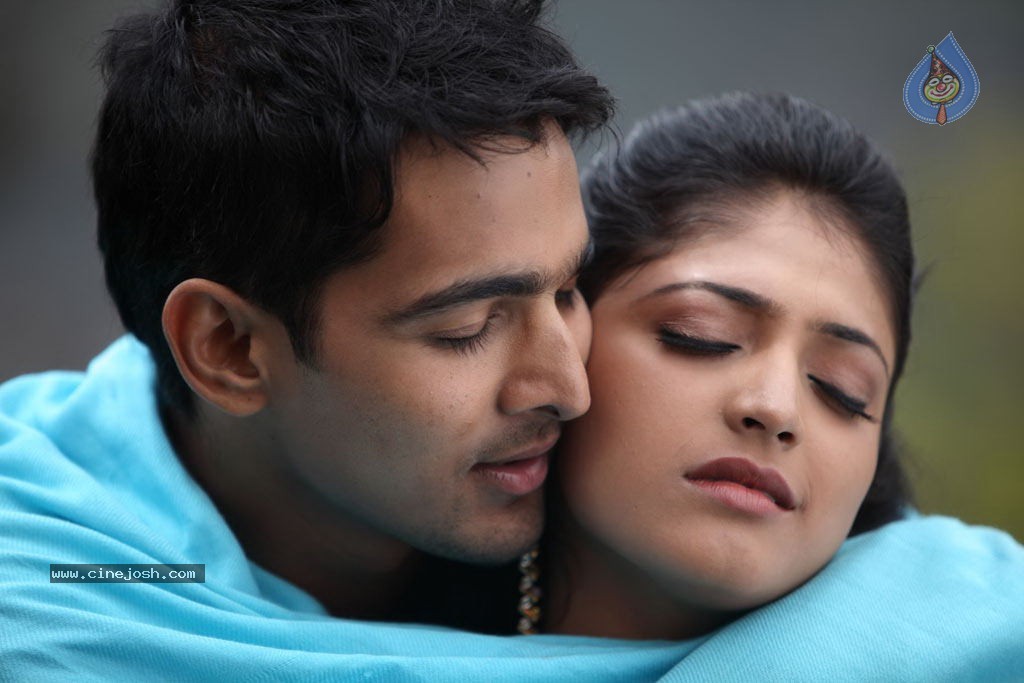 Thulli Ezhunthathu Kadhal Tamil Movie New Stills - 28 / 41 photos