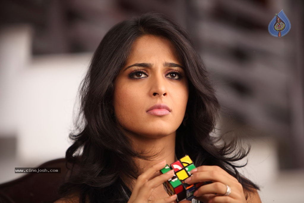 Thulli Ezhunthathu Kadhal Tamil Movie Stills - 41 / 112 photos