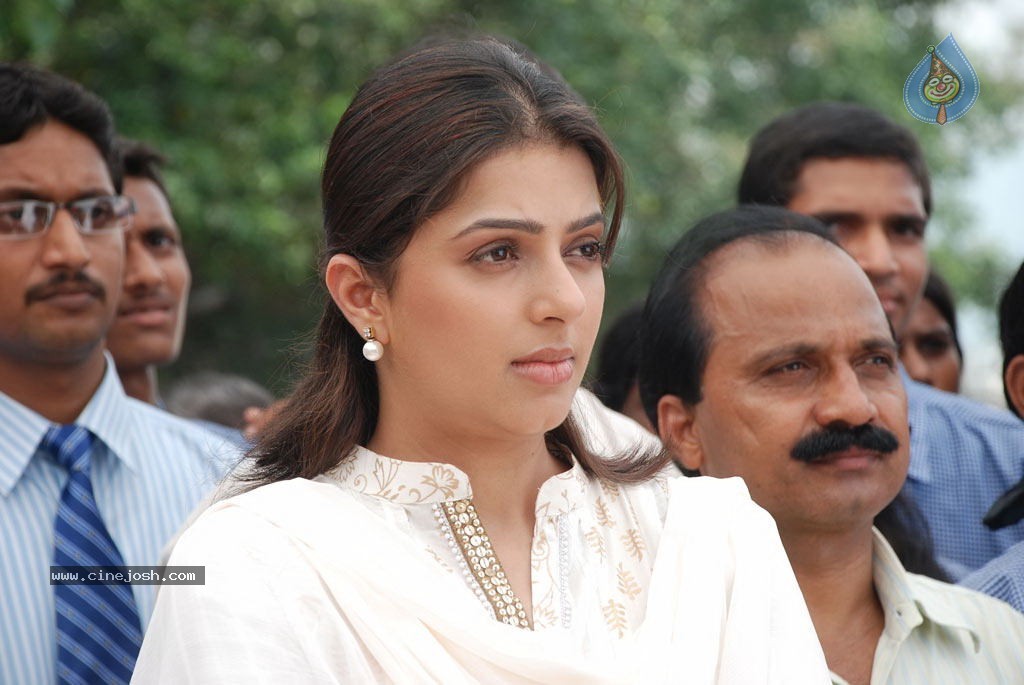 Thulli Ezhunthathu Kadhal Tamil Movie Stills - 108 / 112 photos