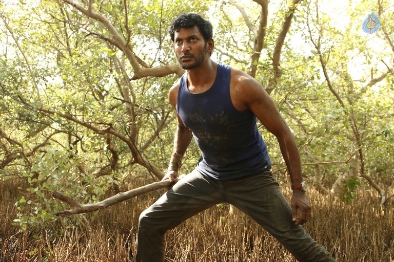 Thupparivaalan Tamil Film Stills - 6 / 6 photos