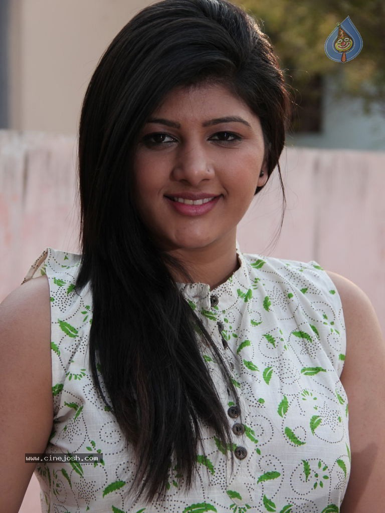 Thuttu Tamil Movie Stills Photo 24 Of 43 Speaking about the film, aryan rajesh says , the. thuttu tamil movie stills photo 24 of 43