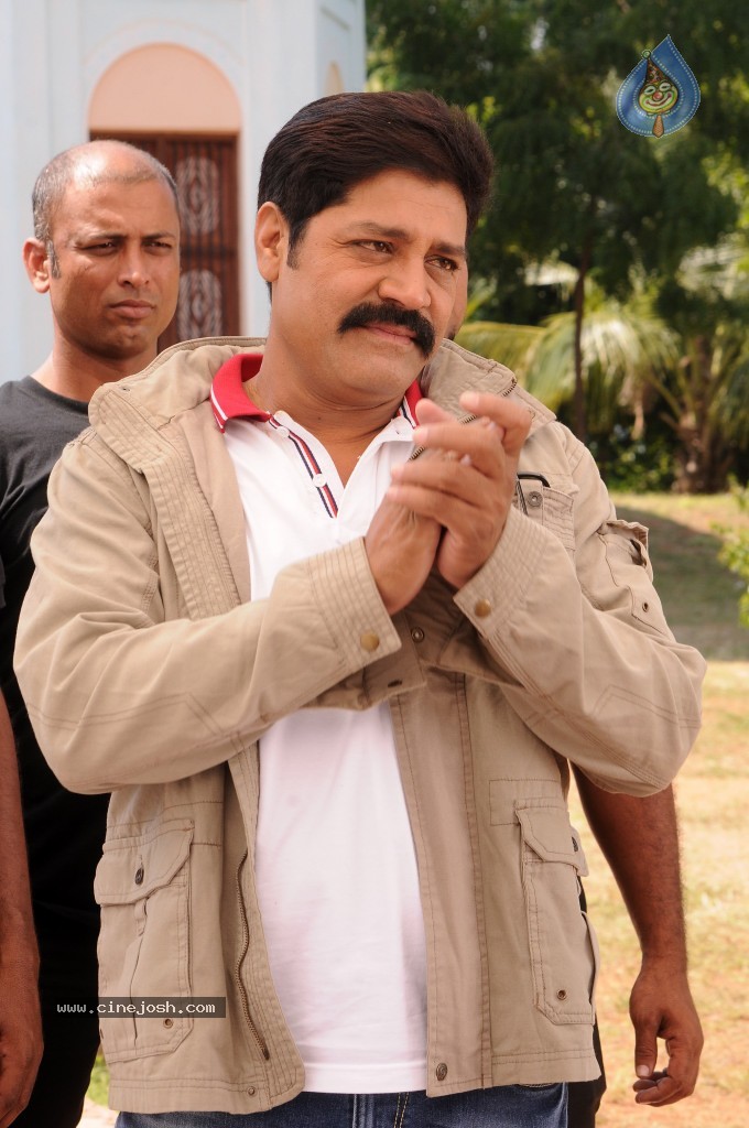 Tikka Movie New Stills - 24 / 89 photos