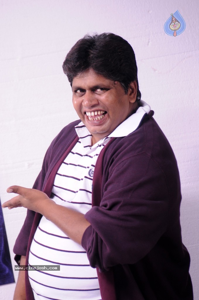 Tikka Movie New Stills - 25 / 89 photos