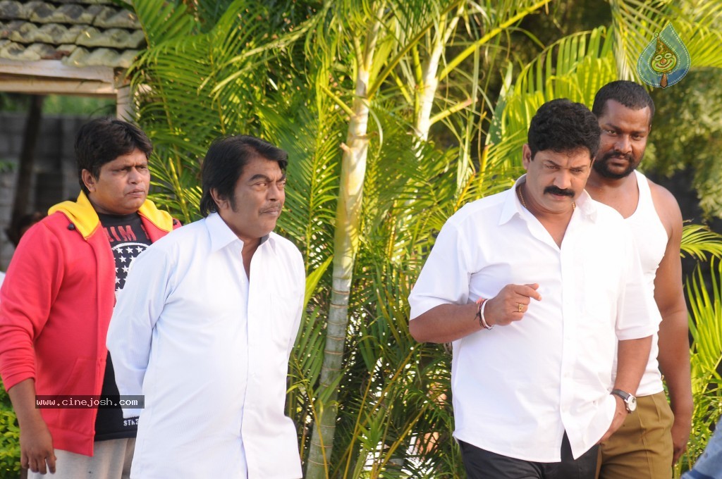 Tikka Movie New Stills - 87 / 89 photos