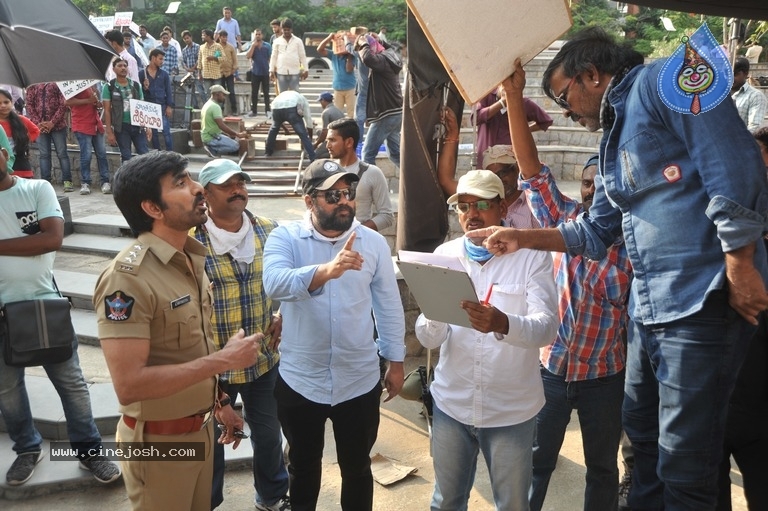 Touch Chesi Chudu Movie Working Stills - 6 / 12 photos