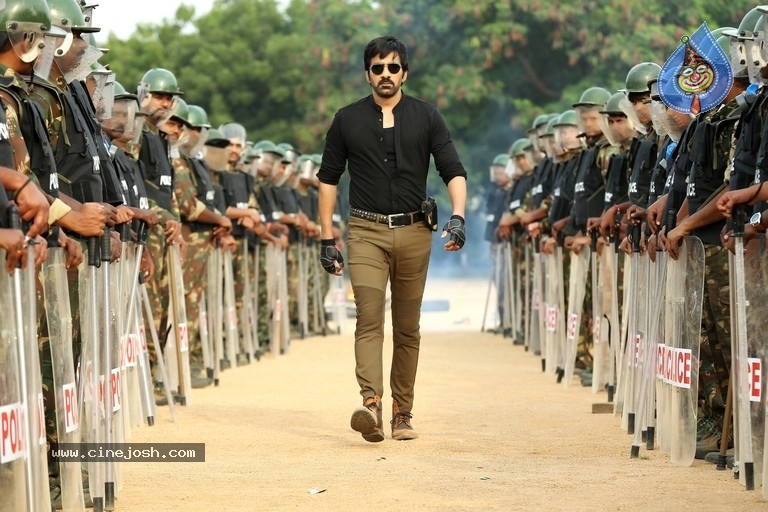 Touch Chesi Chudu Photos and Posters - 27 / 33 photos