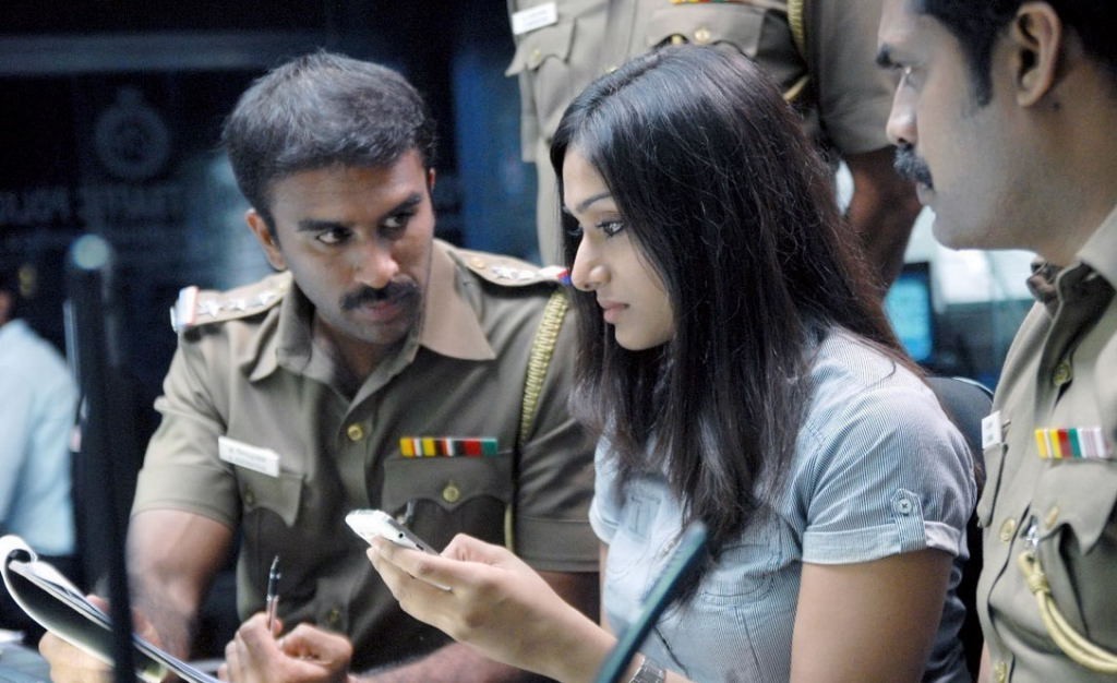 Traffic Movie Stills - 1 / 14 photos